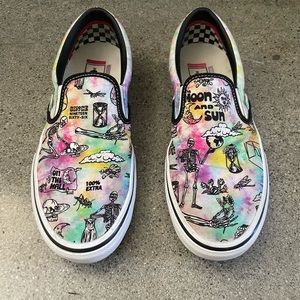VANS Shroom Doom Slip On Mens 10.5 Shoes Skeleton Skate Low Sneakers Tie Dye